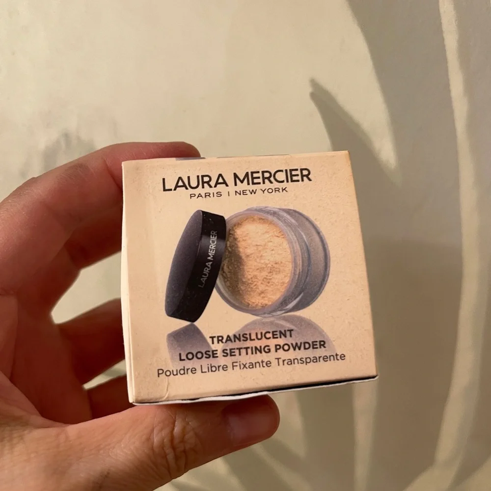 Laura Mercier translucent loose setting powder